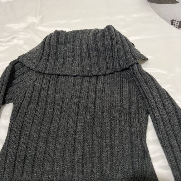 Heirloom Collectibles Long Cardigan Sweater Cowl Neck Big Buttons Womens M Gray - Picture 7 of 8